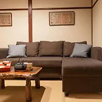 Guesthouse Hanamiya